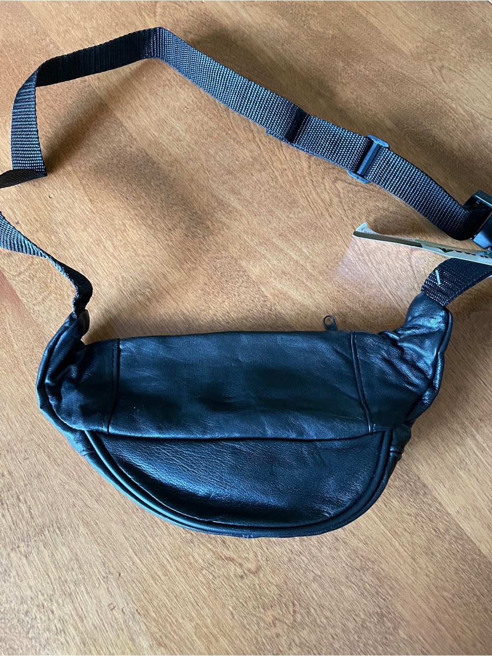 Black Leather Fanny Pack - Waist Bag - New with Tags - Picture 3 of 6